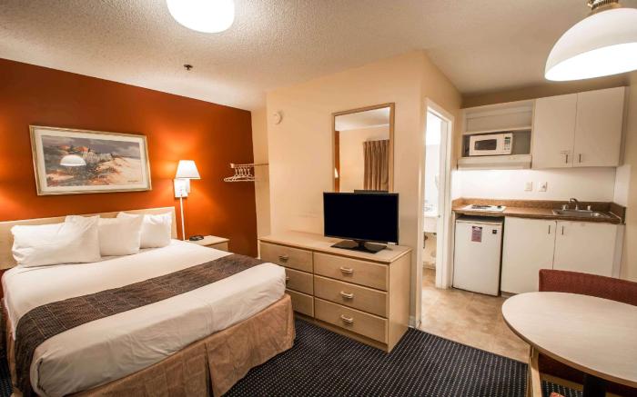 Suburban Studios Stuart near Federal Hwy 1