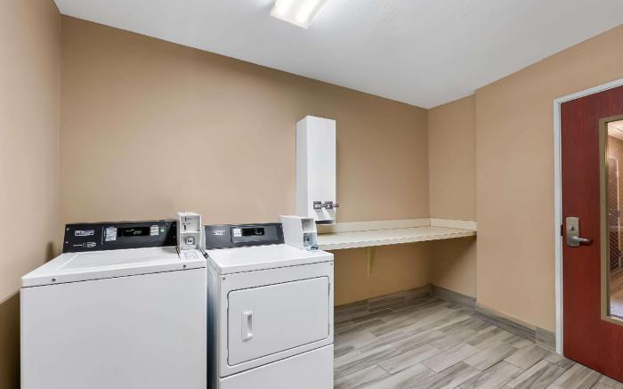 Comfort Suites Panama City near Tyndall AFB