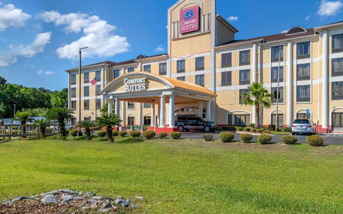 Comfort Suites Savannah Gateway I-95