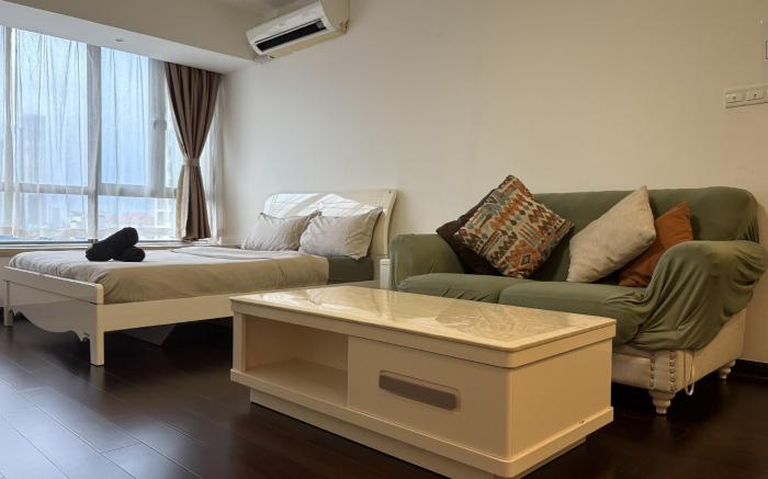 City View Studio RnF Mall near CIQ