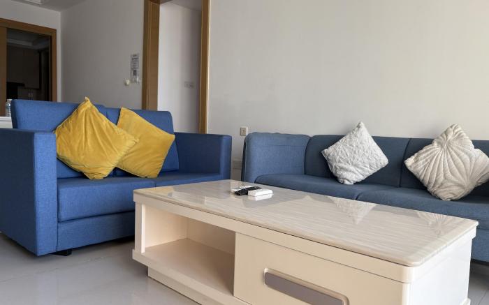 City View 2BR R&F Mall near CIQ