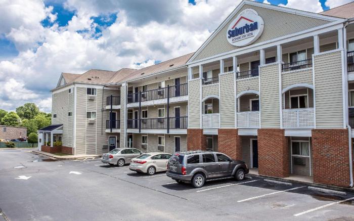 Suburban Studios Charlotte - Ballantyne