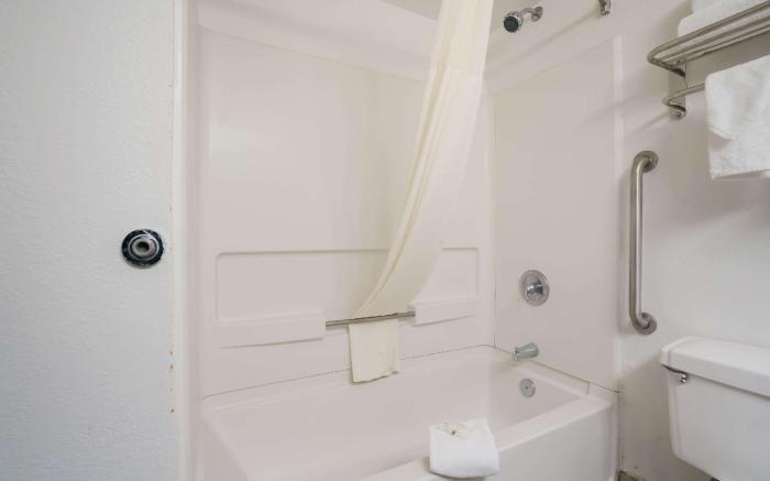 Quality Inn Jacksonville near Camp Lejeune