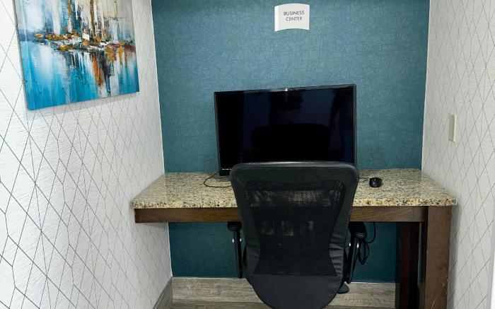 Quality Inn & Suites Clemmons I-40