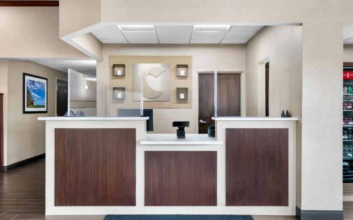 Comfort Inn & Suites