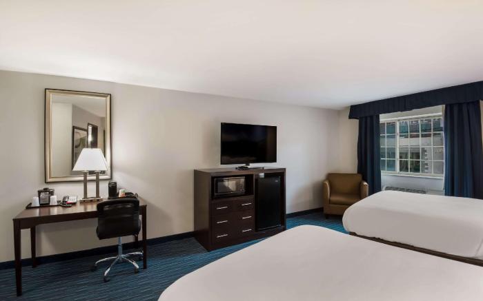 Clarion Pointe Syracuse Downtown