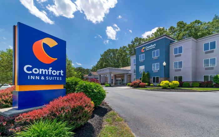 Comfort Inn & Suites Saratoga Springs