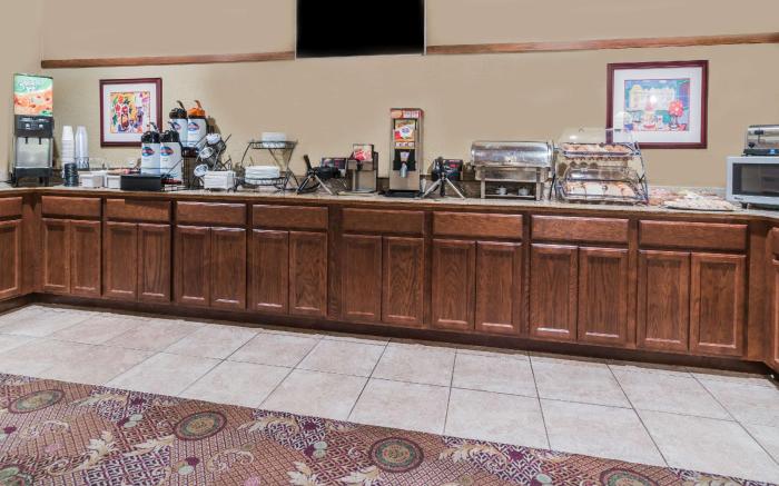 Ramada By Wyndham Fargo