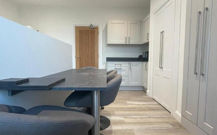 Alban Suites