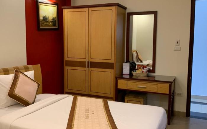 Hotel Love - 315 Đ. Hoàng Mai - by Bay Luxury