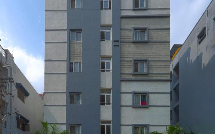 HIVEE-1 Rooms & Living Twin Bed AC