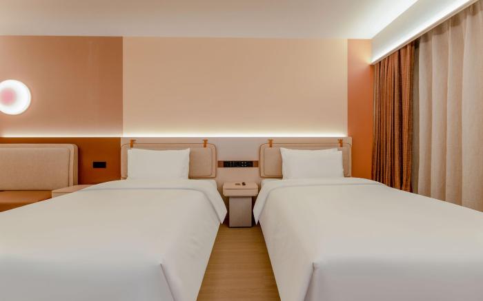 Orange Hotel Xi'an High-tech Zone Semiconductor Industrial Park