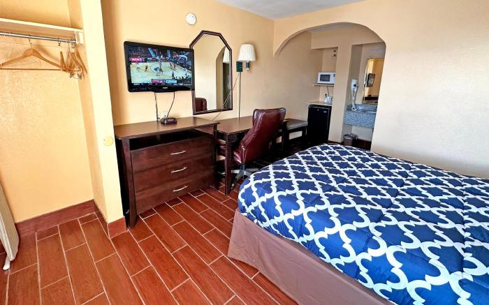 Apollo Lodge and RV Park