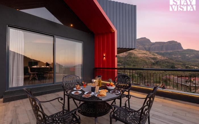 StayVista's Terra Tints - Mountainside Cabin 