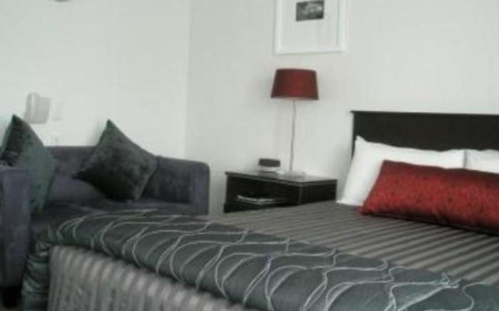 83 By the Sea Motor Lodge