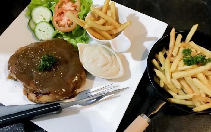 Kanghanrak Theme Houses