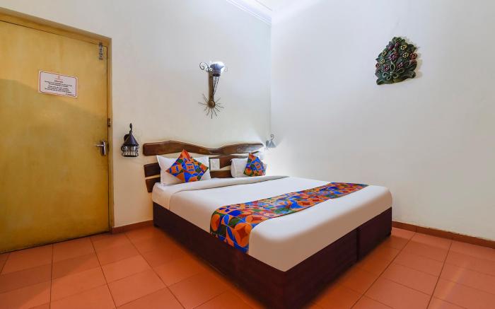FabHotel Maharaja - Nr. Vasco Da Gama Railway Station