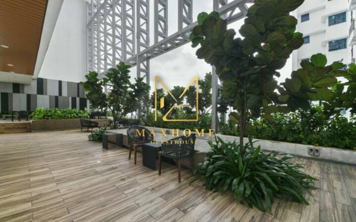 The Colony Infinity pool KLCC Suite X25 NO WASHER