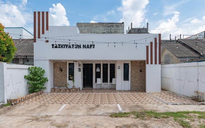 RedDoorz Syariah near KBC Batam Centre