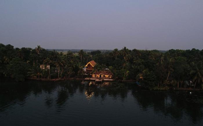 Tulsi Kayal Retreat