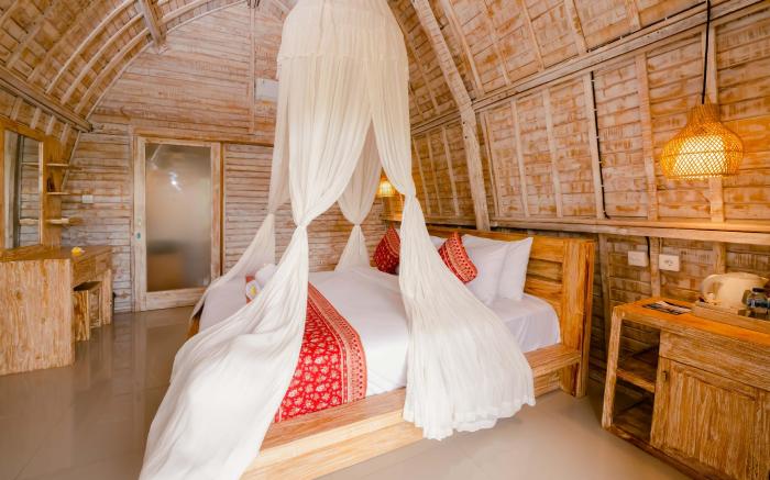 Sunrise Penida Hill by ABM