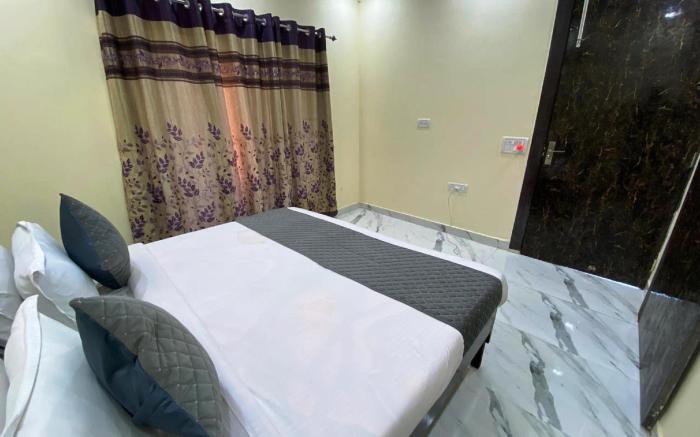 GoBravo 72-3Bhk Farm w/tPool &Garden Sec150 Noida