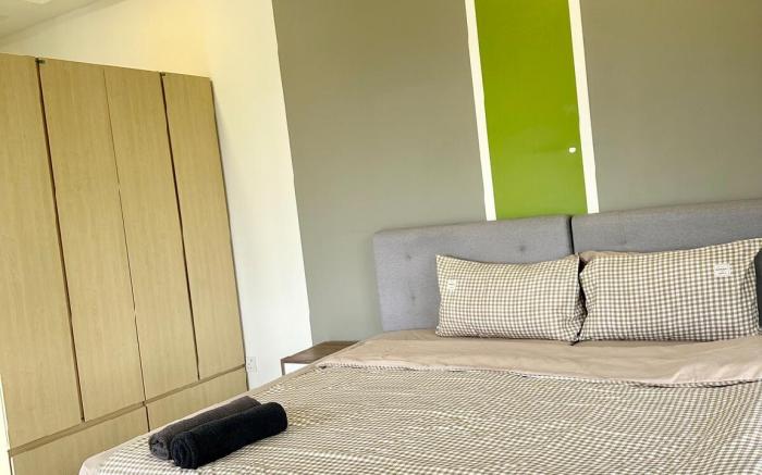 1320 Meridin Cozy Legoland Netflix By STAY