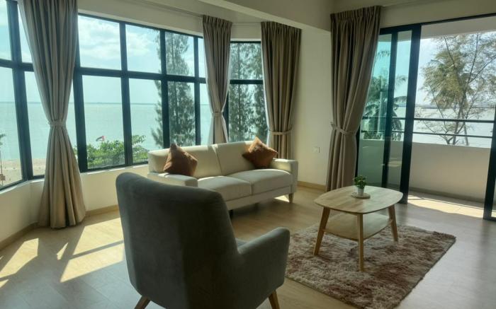 Panoramic Seaview Mutiara Beach Resort 180'
