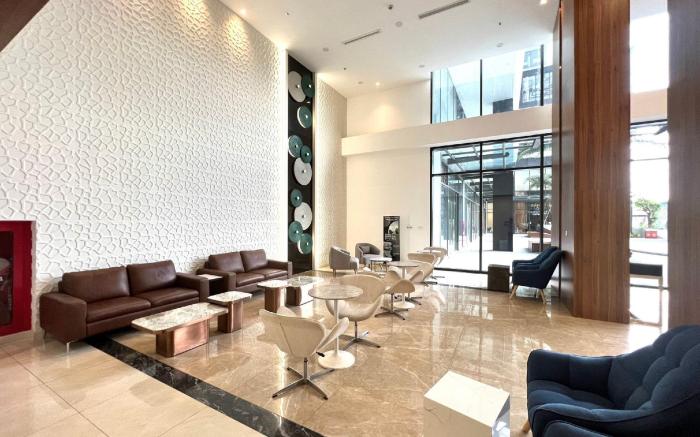 The Emerald Golf View Luxury Apartment