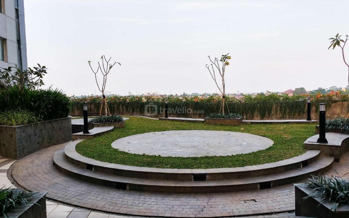 Good Deal Studio Loft at Nifarro Park By Travelio