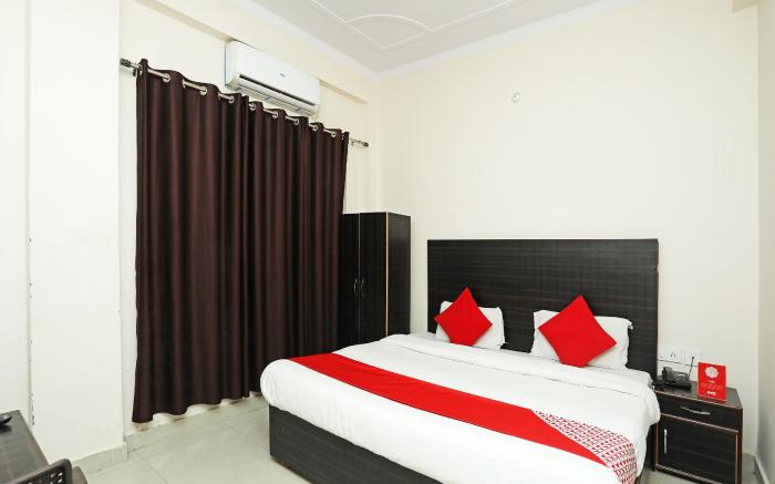 Hotel Ananta Inn
