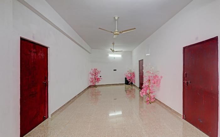 Hotel O Mahadevi Lawn