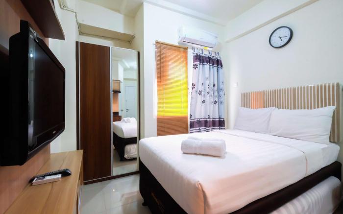 Studio Green Pramuka City Apartment By Travelio
