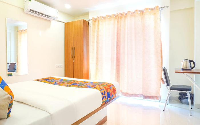 FabHotel Majestic Luxurious - Nr. Rajaram Bhiku Pathare Stadium