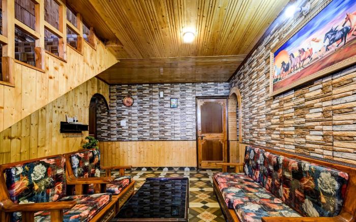 Hotel O Kanlog Near ISBT Shimla Formerly Pine View Homestay
