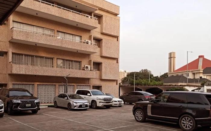 Sujimoto Residences 