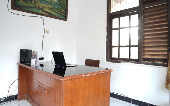 SPOT ON 93655 Home Stay Syariah Habibie