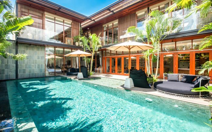 Villa Na Luxury 6BR Canggu 400m Atlas Beach Club
