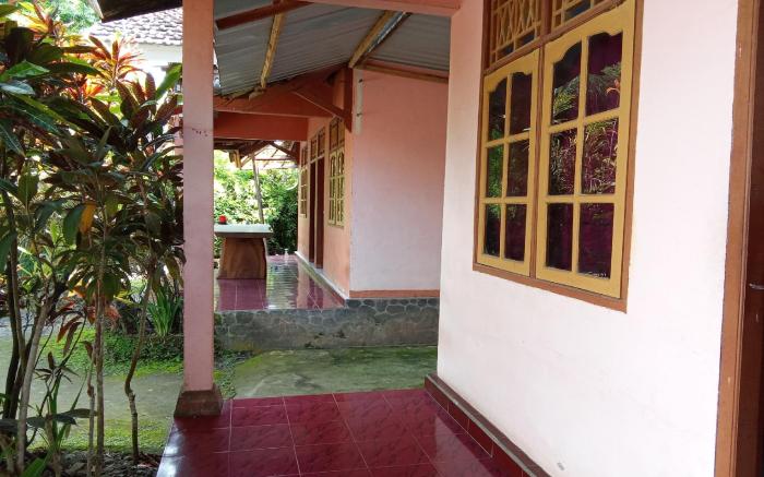 Hotel O Dannis Homestay Near Musholla Al Istiqomah Terawangan