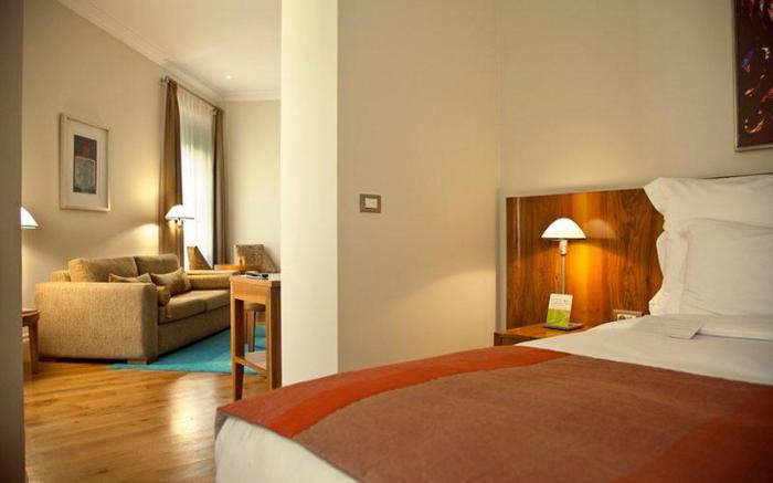 Tomtom Suites