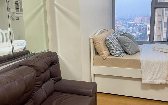 Short-stay  Condo Near St Lukes and US Embassy