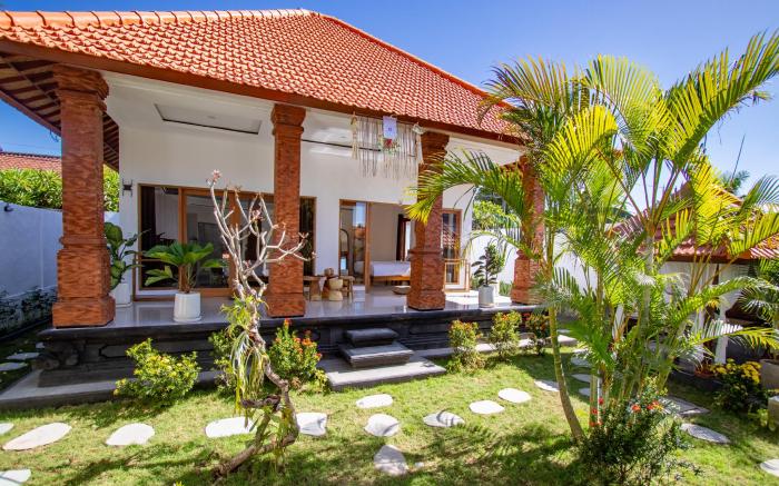 Viewbali 1 -Auntentic 2BDR Villa +Ps5 and Netflix