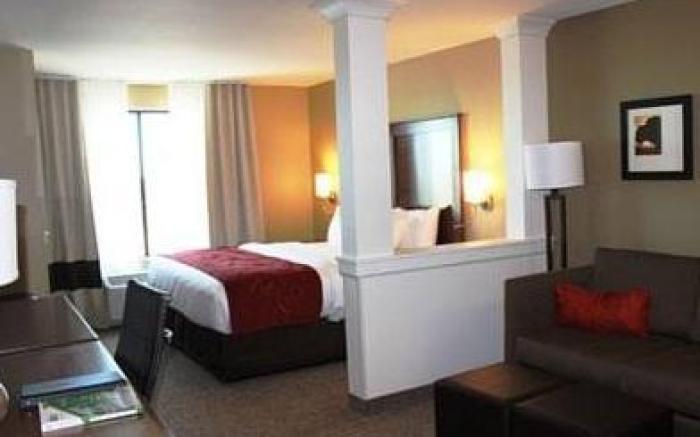 Comfort Suites Fargo Medical Center