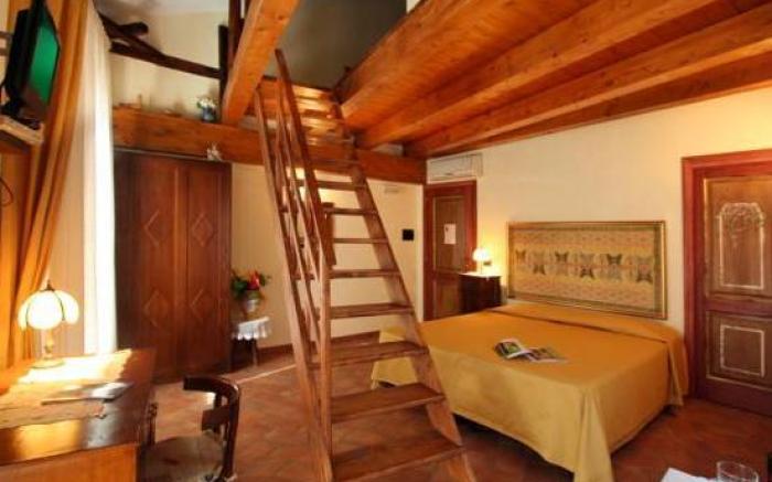 Donnaciccina Accomodation