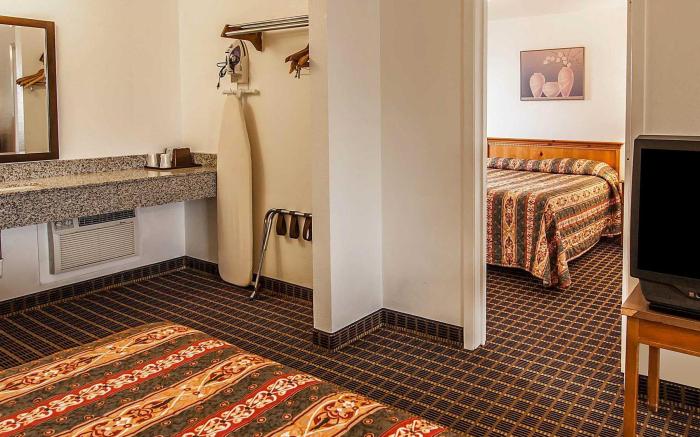 Rodeway Inn