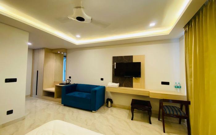 Hotel Holiday Grand