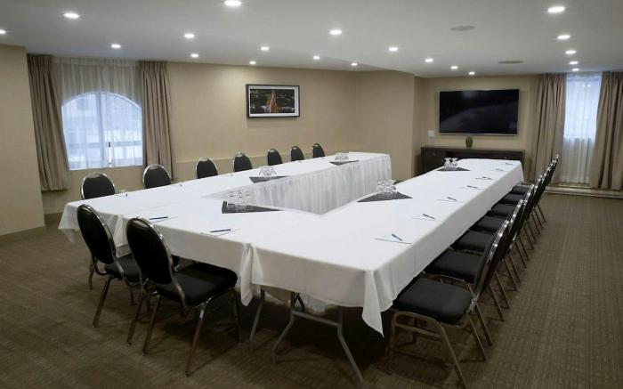 Les Suites Hotel Ottawa