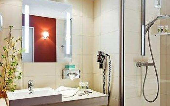 Mercure Pau Palais des Sports Hotel