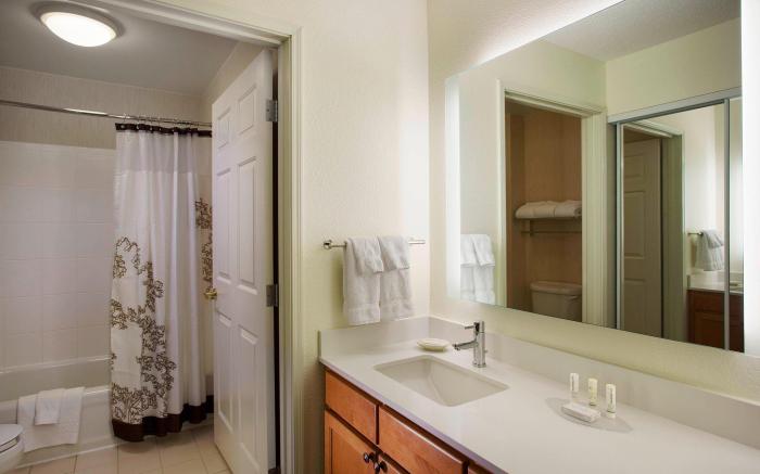 Residence Inn by Marriott Detroit Novi