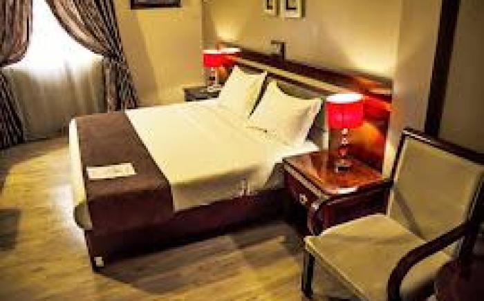 Silverland Hotel and Suites
